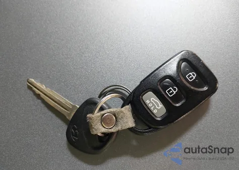 2013 Hyundai Elantra Gls из США, поврежденный, VIN KMHDH4AE1DU613816